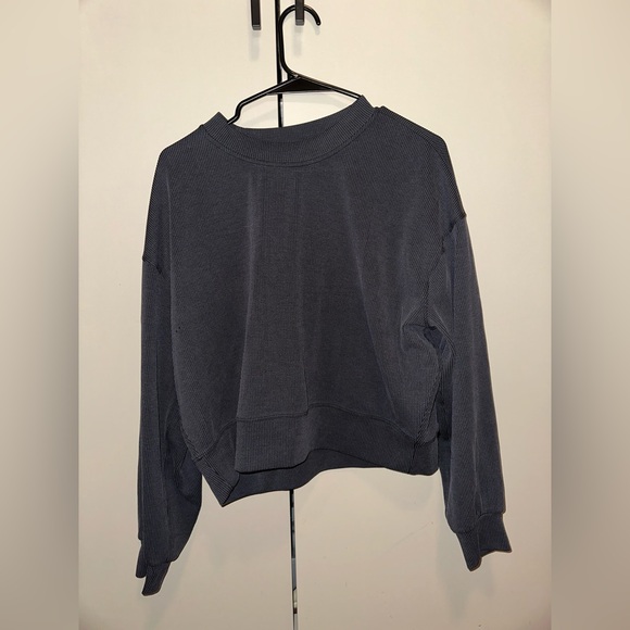 Lululemon Ribbed Softstreme Perfectly Oversized Cropped Crew size 6 - Picture 8 of 11